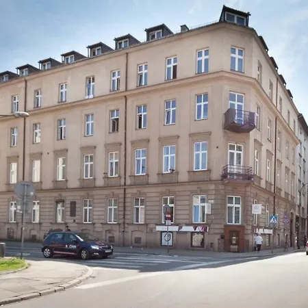 Good Bye Lenin Revolution Dormitories Hostel *